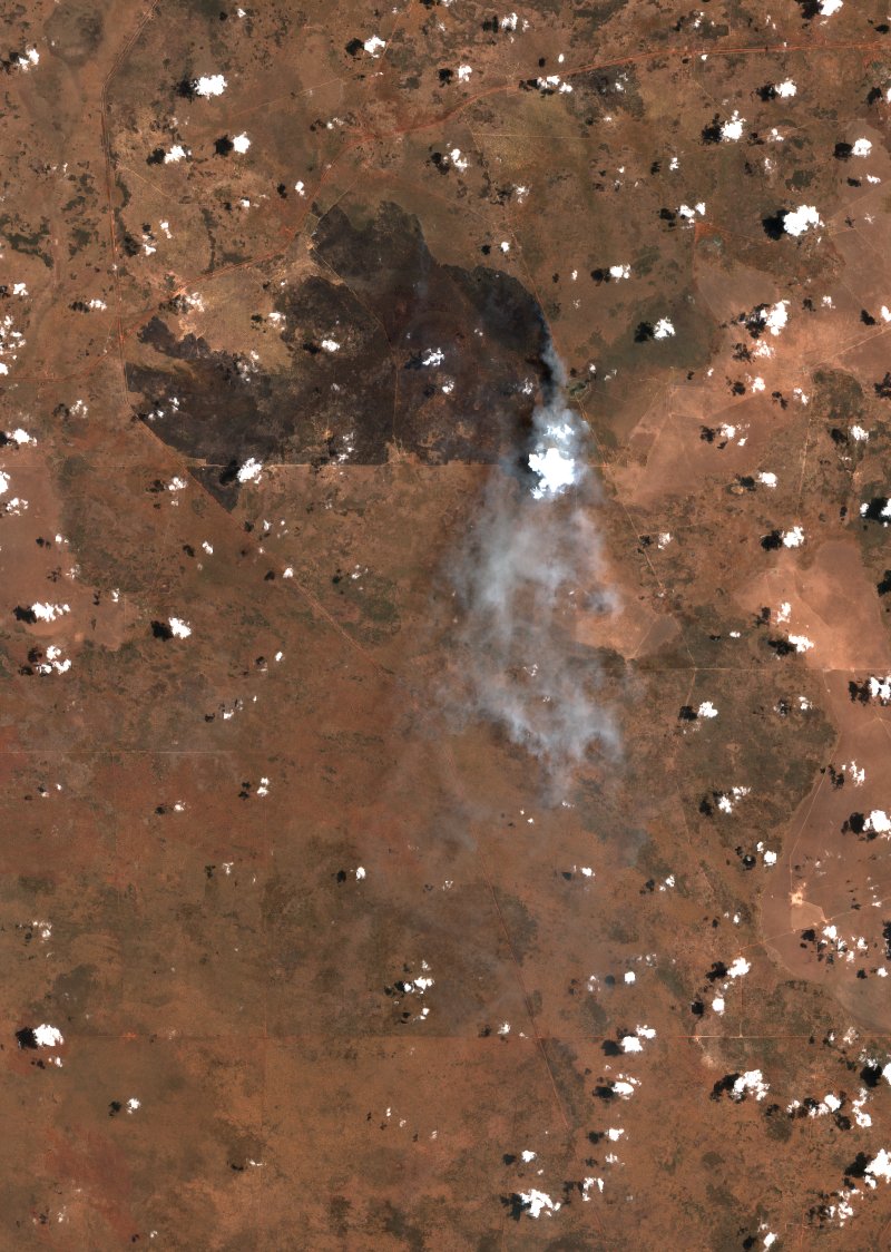 Image satellite Sentinel-2 de la même zone de Territoire du Nord (AU) pendant l'incendie, le 17 octobre 2026
