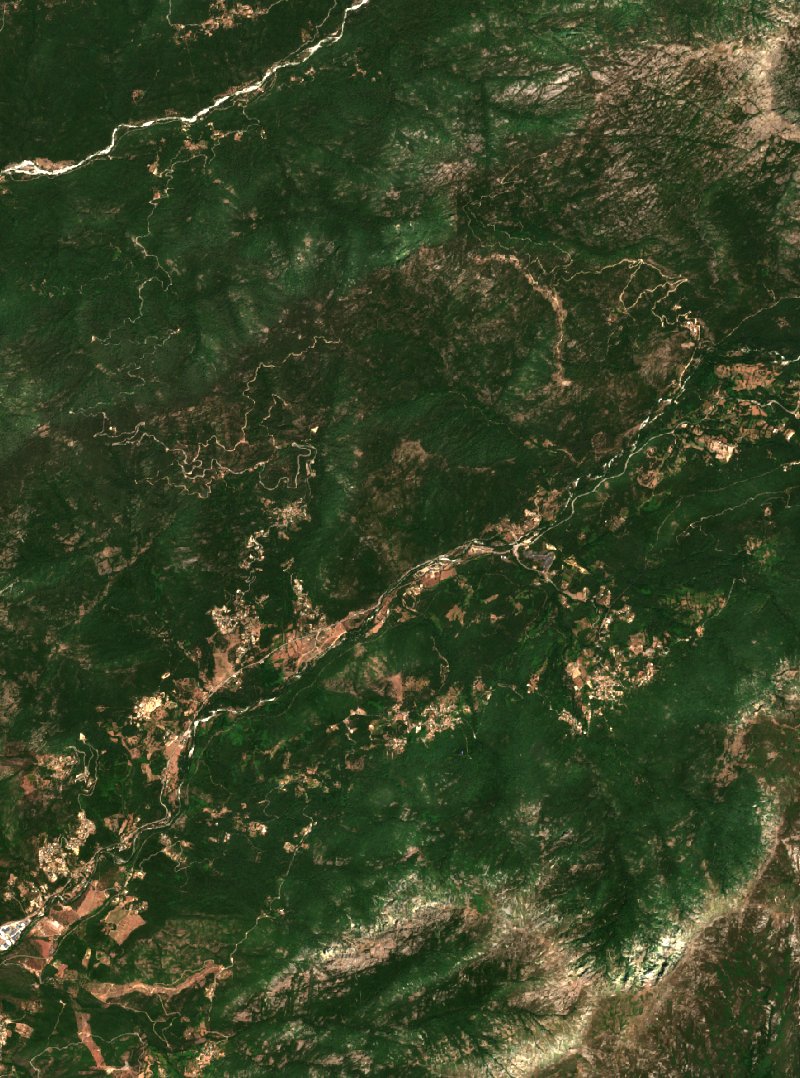 Sentinel-2 satellite image of the area near Vero before the fire, on 6 July 2026