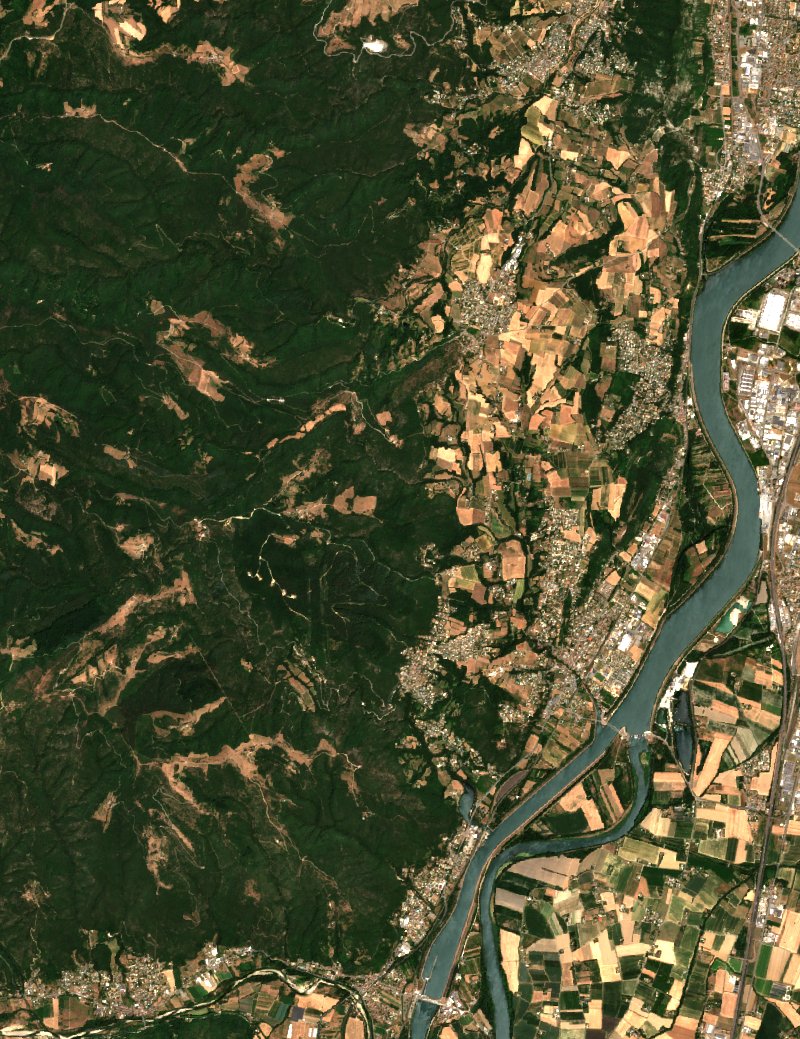 Sentinel-2 satellite image of the area near Saint-Georges-les-Bains before the fire, on 5 July 2026