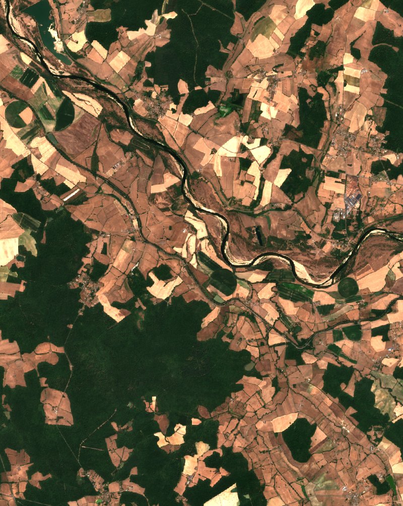 Sentinel-2 satellite image of the area near Avril-sur-Loire before the fire, on 20 July 2026
