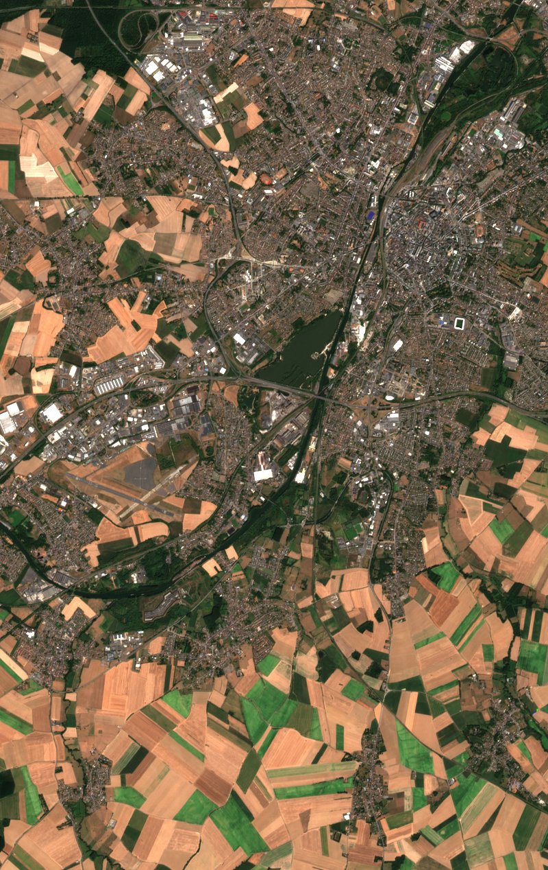 Imagen de satélite Sentinel-2 de la zona cerca de Trith-Saint-Léger antes del incendio, el 12 de agosto de 2026