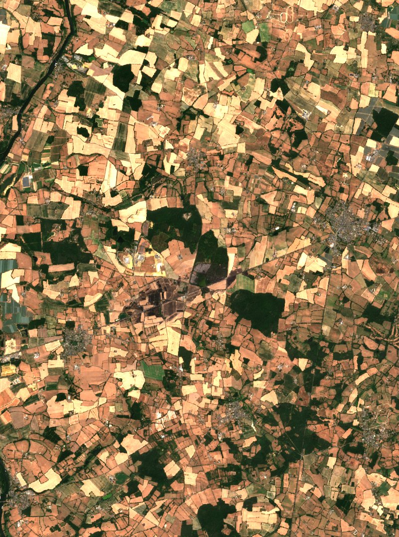 Les Hauts-d'Anjou von Sentinel-2 erfasst am 13. Juli