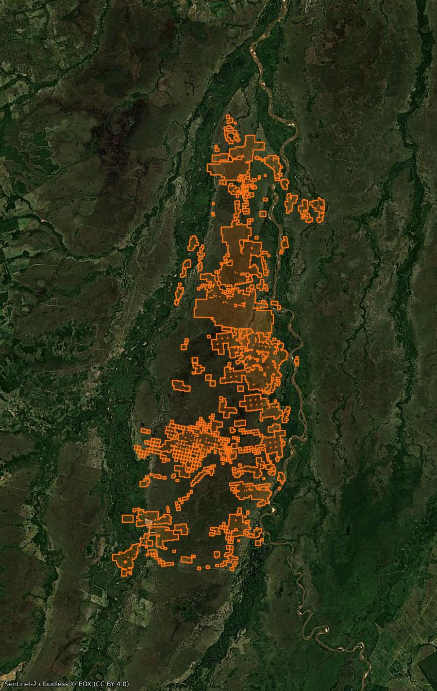 Outline of the burned area near Mato Grosso (BR), drawn over satellite imagery