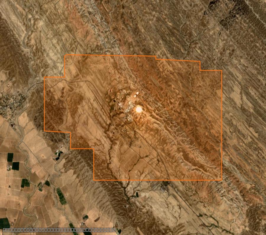 Outline of the burned area near Kirkouk (IQ), drawn over satellite imagery