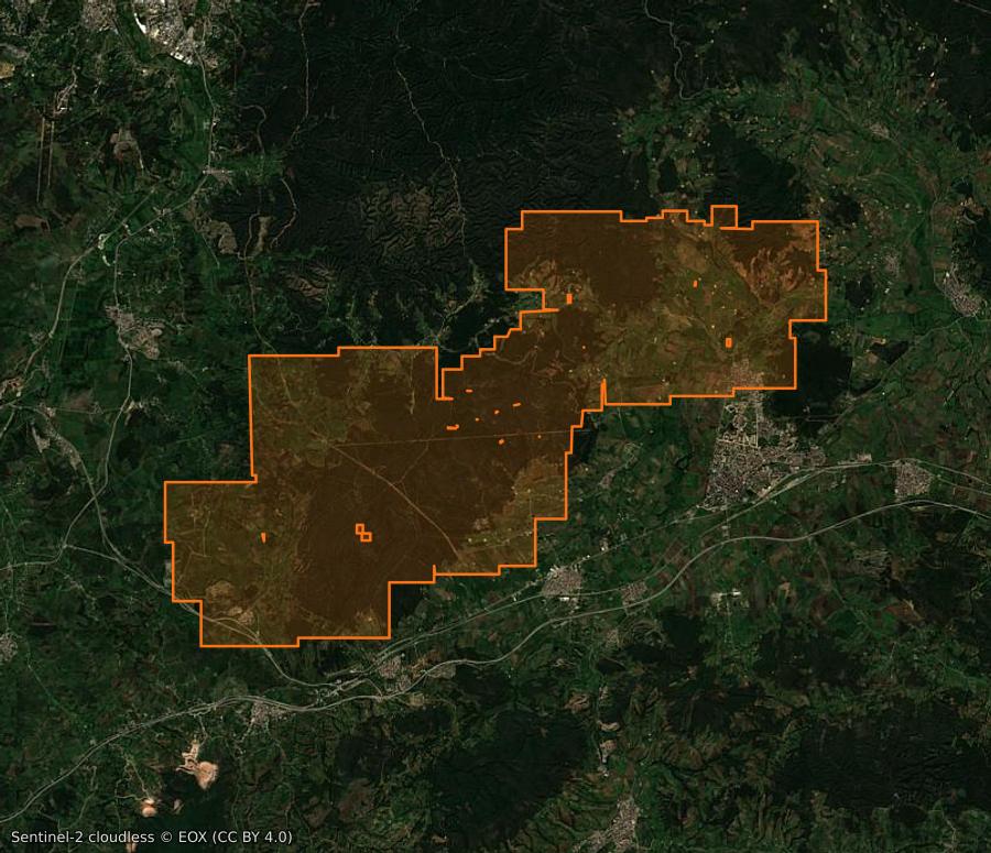 Outline of the burned area near Azzaba (DZ), drawn over satellite imagery