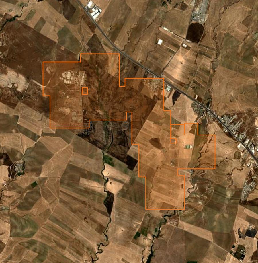 Contorno de la zona quemada cerca de Dahuk (IQ), trazado sobre imágenes de satélite