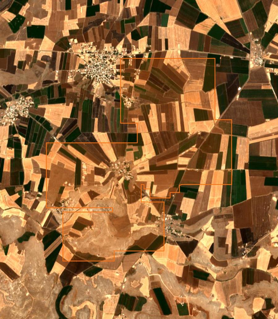 Outline of the burned area near Siverek (TR), drawn over satellite imagery