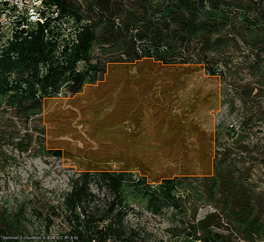 Umriss der Brandfläche bei Arouca (PT), gezeichnet auf Satellitenbilder