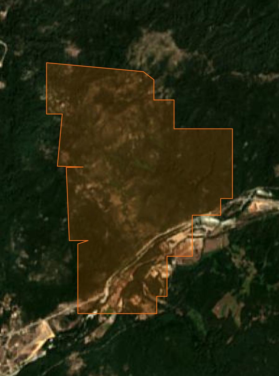 Outline of the burned area near Vero, drawn over satellite imagery