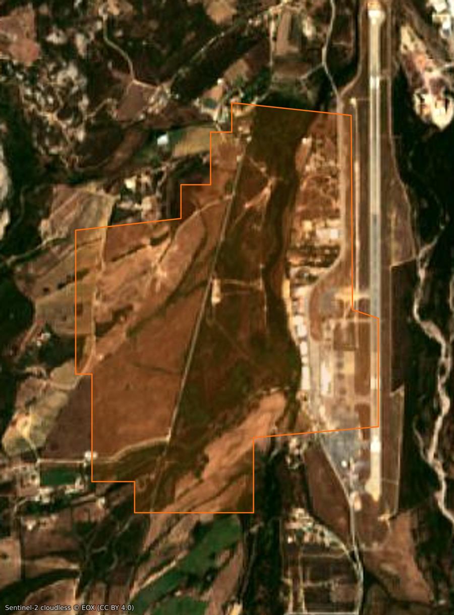Outline of the burned area near Calenzana, drawn over satellite imagery