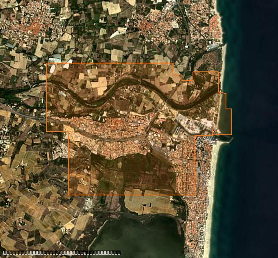 Umriss der Brandfläche bei Canet-en-Roussillon, gezeichnet auf Satellitenbilder