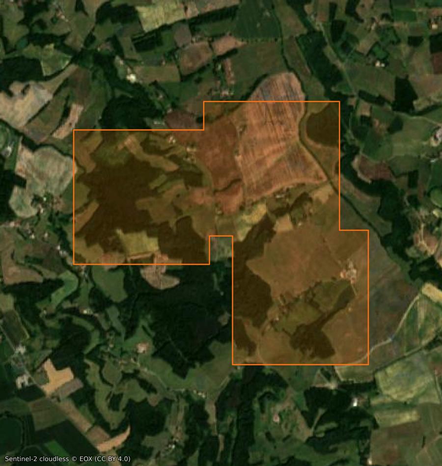 Outline of the burned area near Blousson-Sérian, drawn over satellite imagery