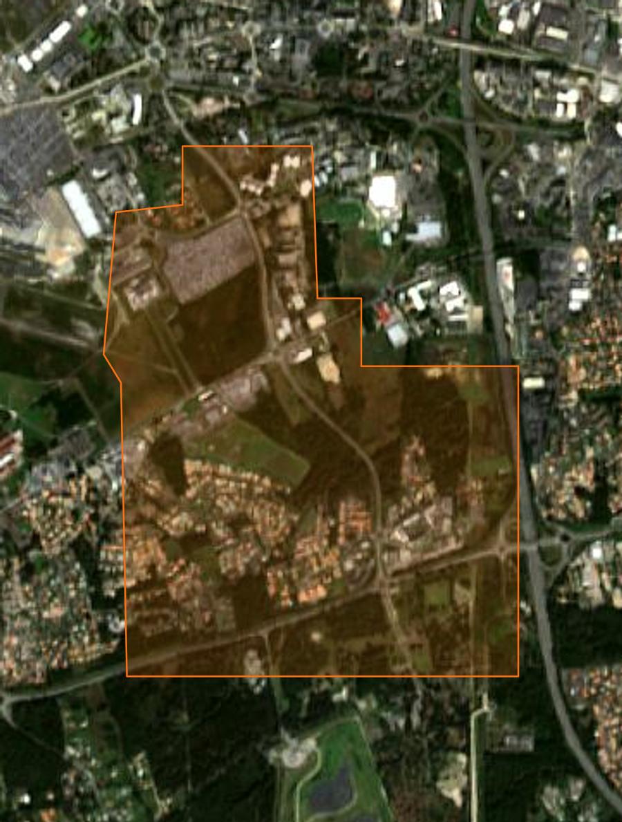 Outline of the burned area near Mérignac, drawn over satellite imagery
