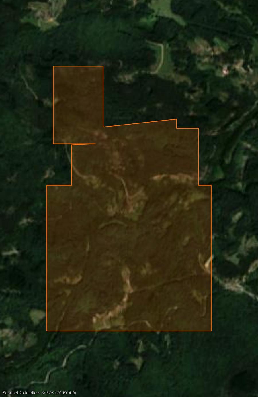 Outline of the burned area near Désaignes, drawn over satellite imagery