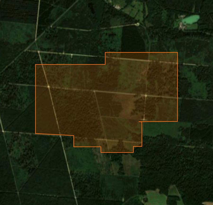 Outline of the burned area near Saint-Laurent, drawn over satellite imagery