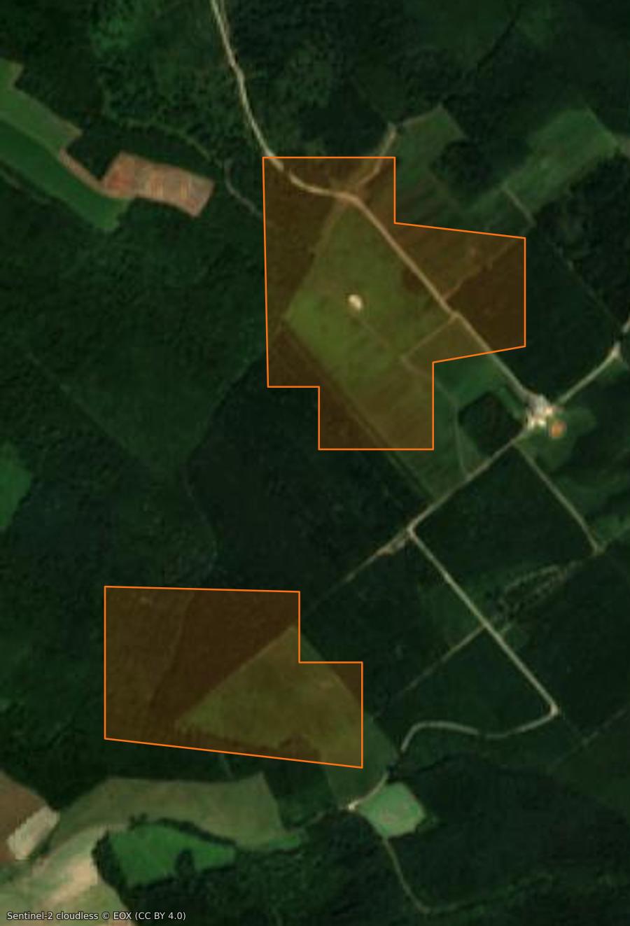 Outline of the burned area near Vauchassis, drawn over satellite imagery