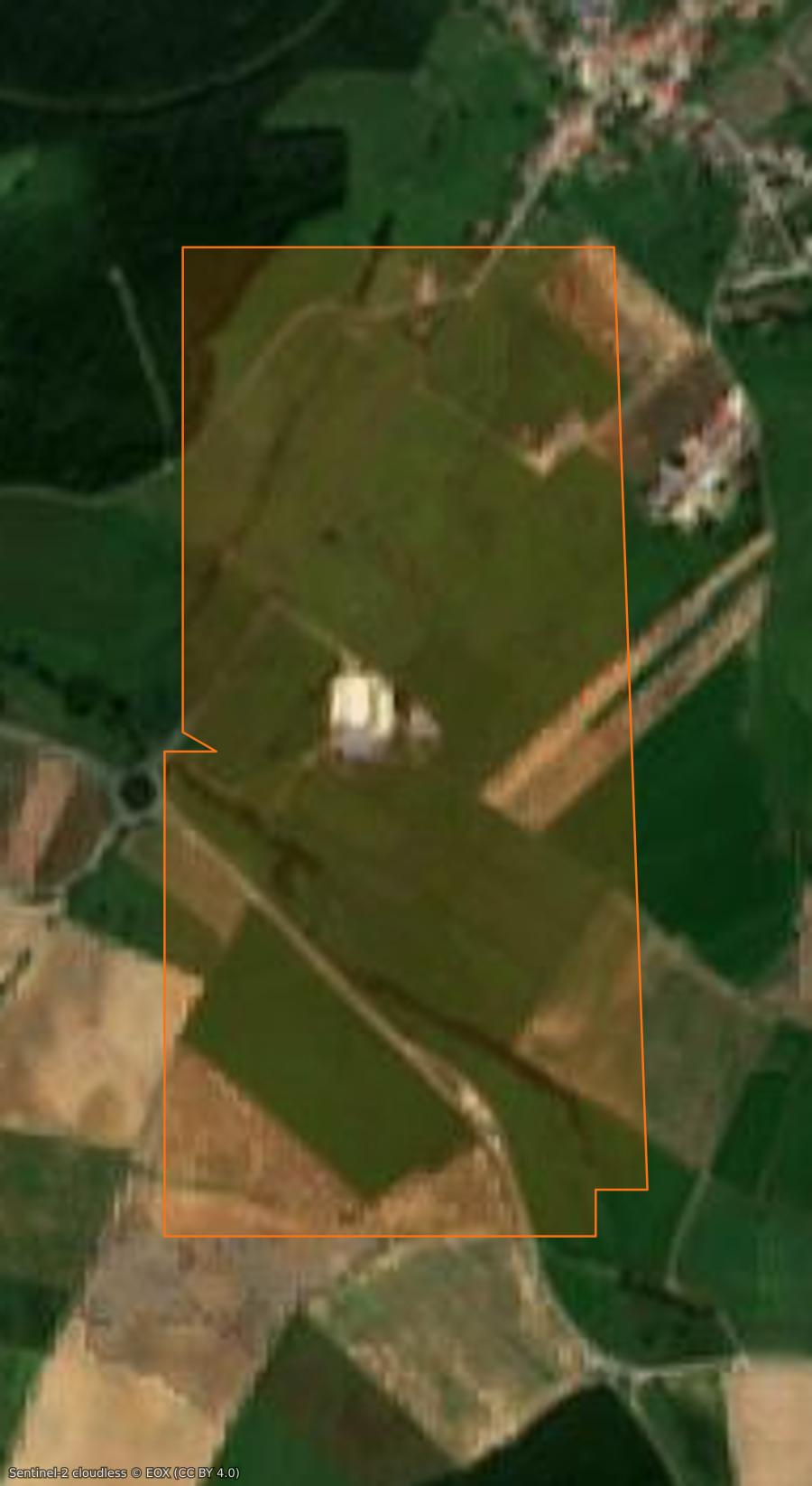 Outline of the burned area near Valleroy-le-Sec, drawn over satellite imagery