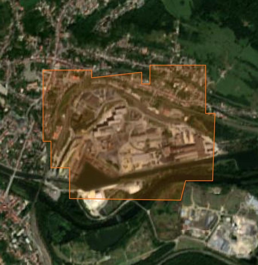 Outline of the burned area near Neuves-Maisons, drawn over satellite imagery