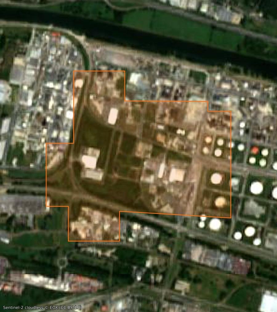 Outline of the burned area near Gonfreville-l'Orcher, drawn over satellite imagery