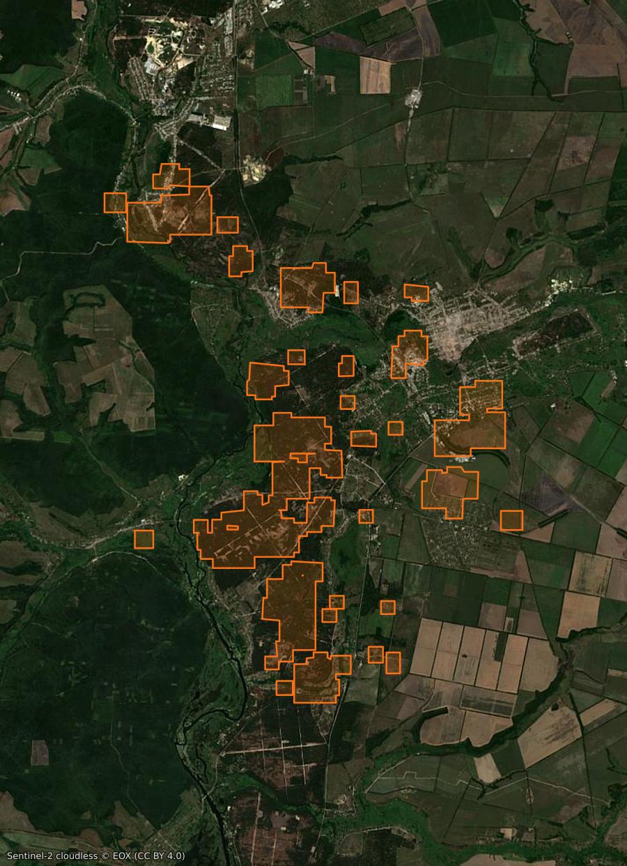 Umriss der Brandfläche bei Вовчанська міська громада (UA), gezeichnet auf Satellitenbilder
